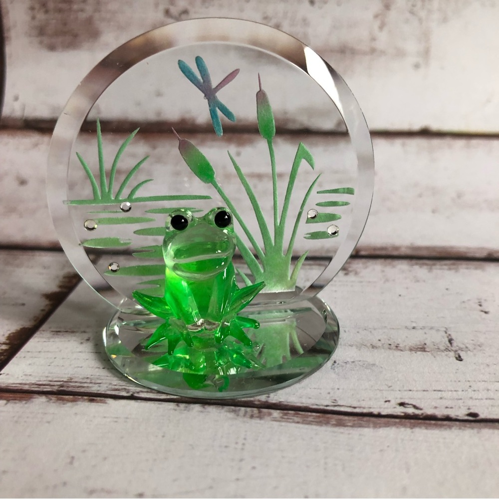 2001 Glass Baron Hand Crafted Frog w/Dragonfly & Crystals